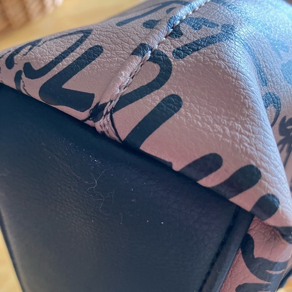 NWOT Betsey Johnson Bucket Bag.  Fur handle and crossbody strap included. - Picture 4 of 4